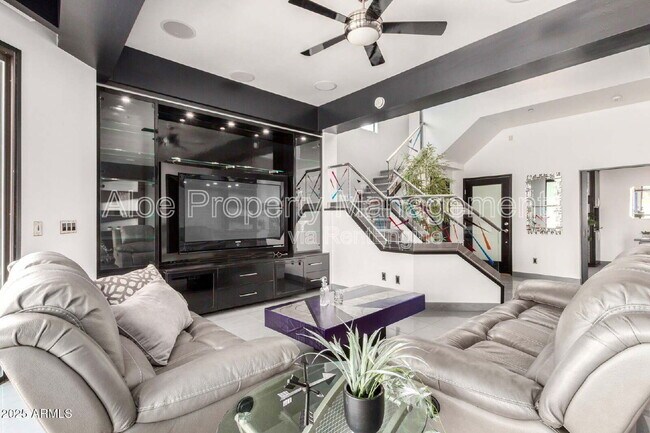 Building Photo - 8989 N Gainey Center Dr