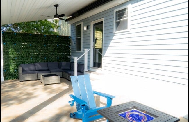 Building Photo - Newly Constructed Single-Family Home For R...