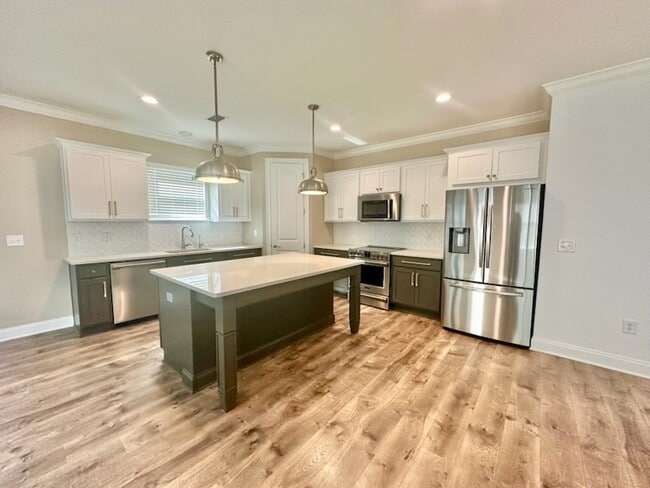 Building Photo - 65 Laurel Oaks Dr