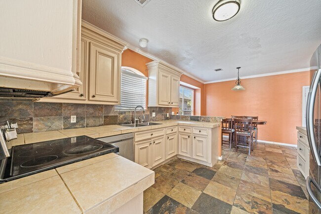 Building Photo - 15727 Schumann Ln