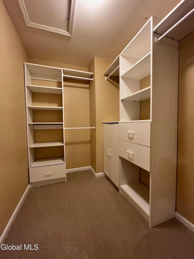 Building Photo - 14 Mallard Dr