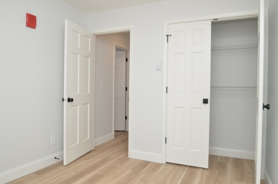 Building Photo - Village Place Flats