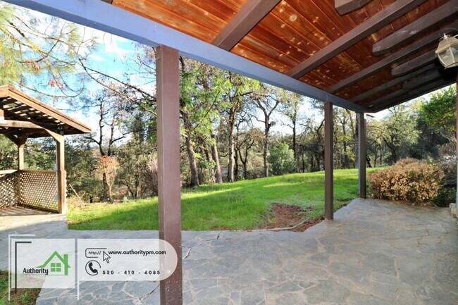 Building Photo - 15714 Middletown Park Dr