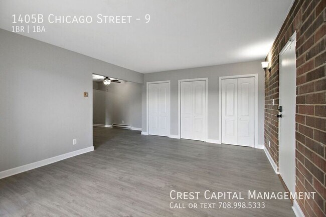 Building Photo - 1405B E Chicago St-13