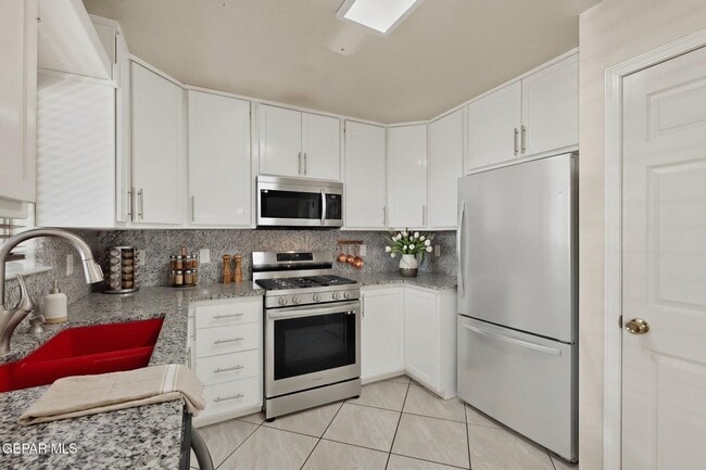 Building Photo - 14224 Desert Ash Dr