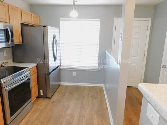 Building Photo - 144 Bridford Downs Dr