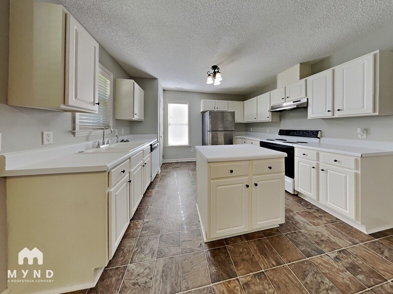 Building Photo - 1808 Crag Burn Ln