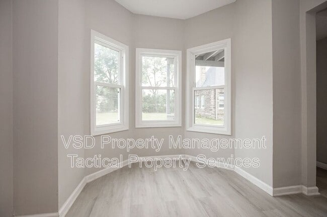 Building Photo - 9911 Olivet Ave