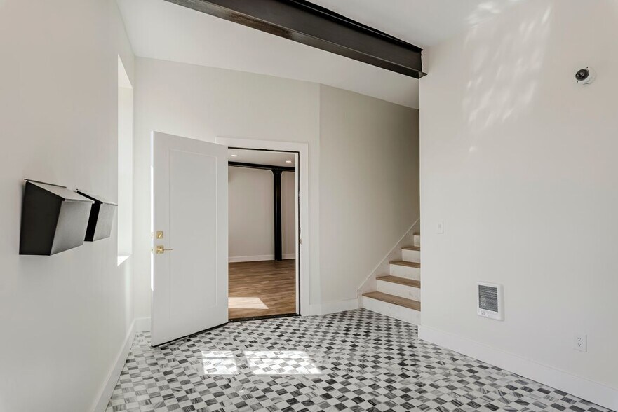 Building Photo - 106 Hotel St