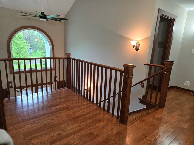 Building Photo - 25805 N Arrowhead Dr