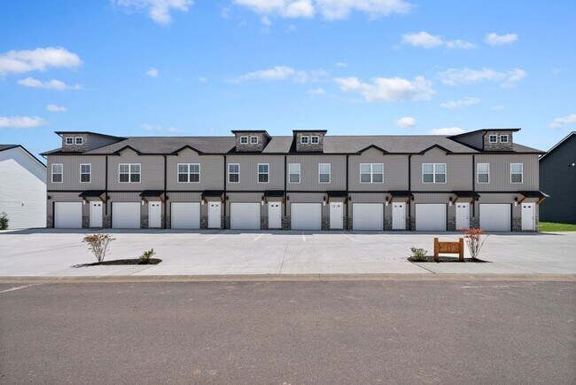 Interior Photo - 212 Drayton Dr.