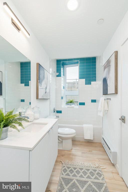 Building Photo - 1131-39 N Front St