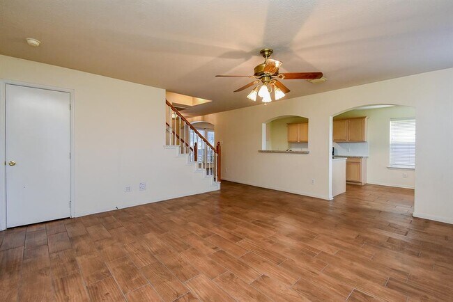 Building Photo - 11703 Pedernales Falls Ln