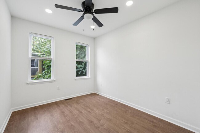 Building Photo - 2550 N Sartain St