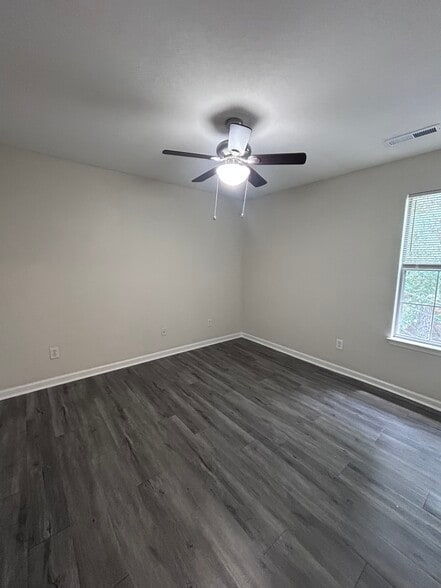 Building Photo - 9894 Bettis Estates Ln
