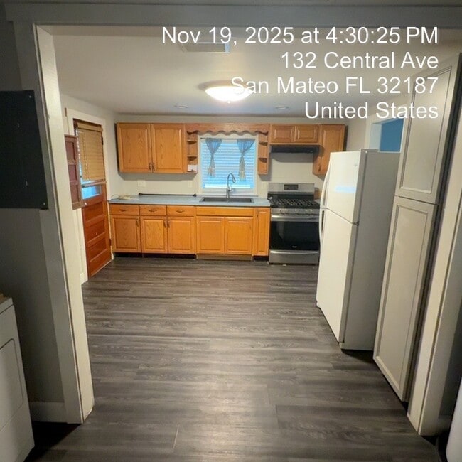 Building Photo - 134 Central Ave