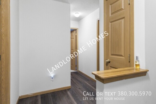 Building Photo - 3034 Wyndburgh Dr