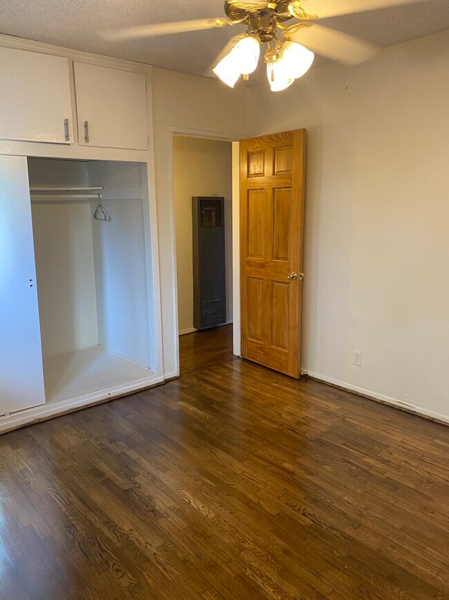 Building Photo - 12946 Walsh Ave