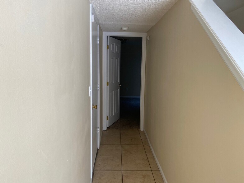 Building Photo - 4120 Autumn Heights Dr