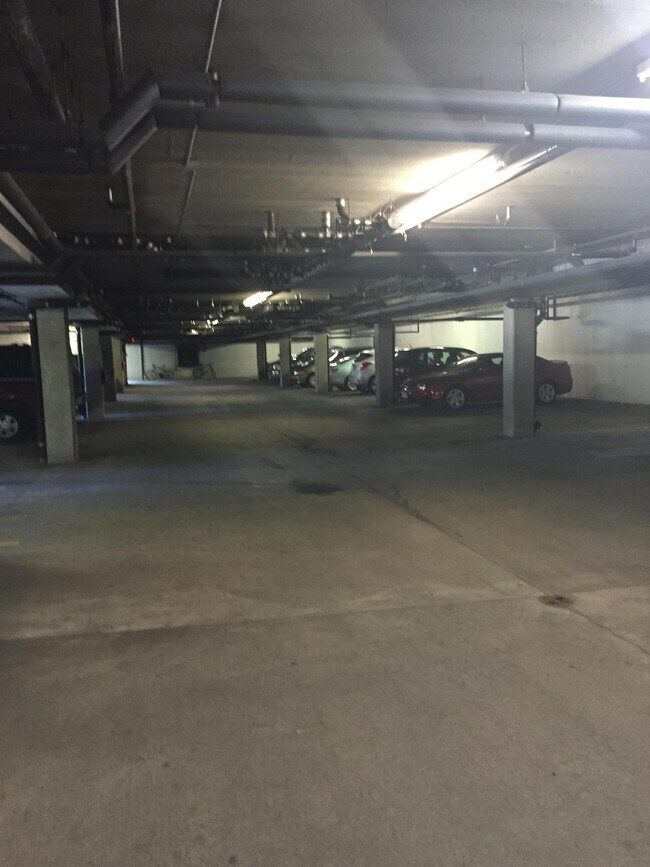 Building Photo - 16955 Toronto Ave SE