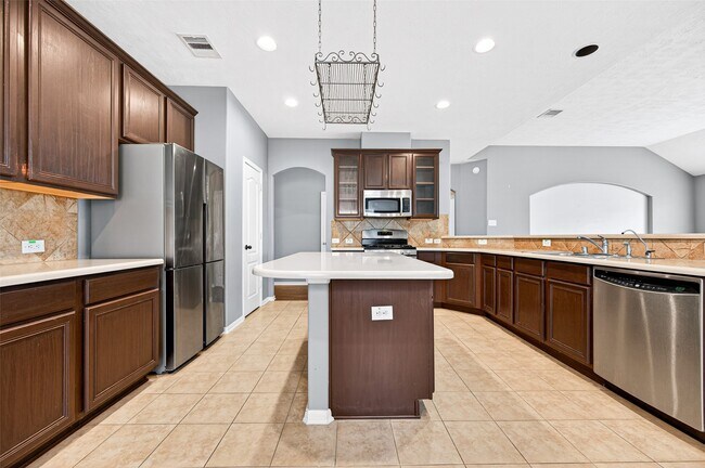 Building Photo - 24822 Diamond Run Ct