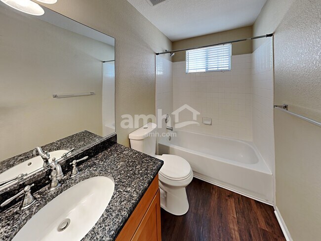 Building Photo - 10936 E 112th Pl