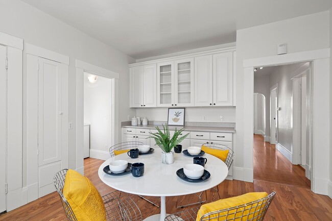 Building Photo - 349 Commercial Ave