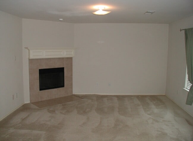 Building Photo - Charming 3 Bedroom 2 Bath In Keller ISD