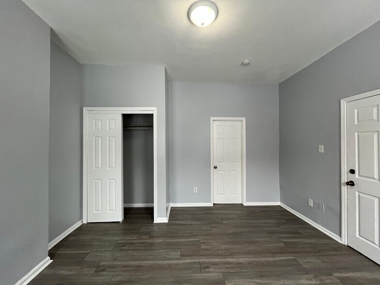 Building Photo - 134 Wilkinson Ave