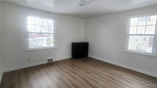 Building Photo - 359 Wrexham Ct N