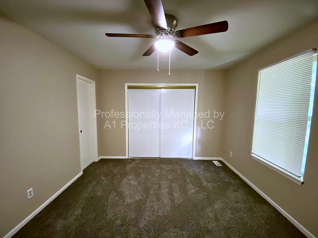 13821- B - Grandview Heights