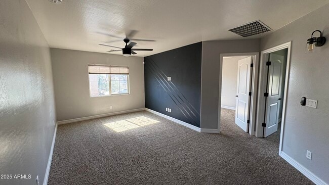 Building Photo - 11460 W St John Rd