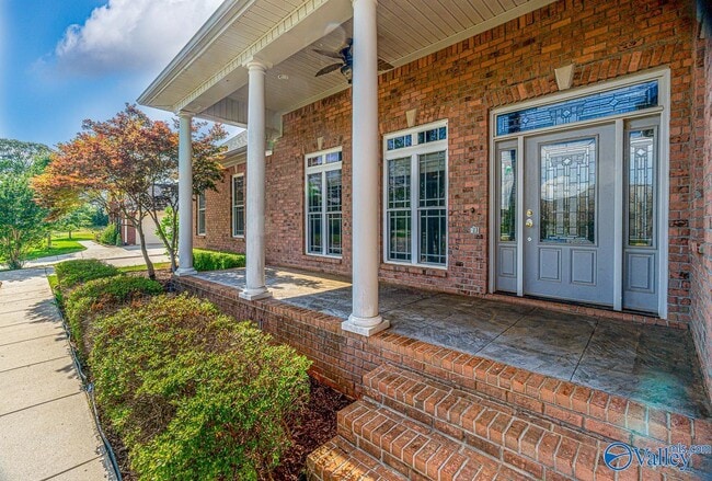 Building Photo - 26105 Apple Orchard Ln
