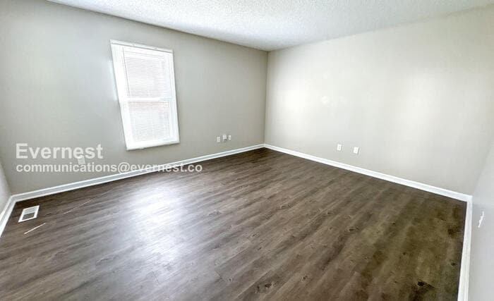 Building Photo - 2113 Stapp Dr NE