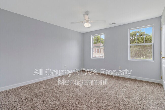 Building Photo - 2511 Kent Town Pl