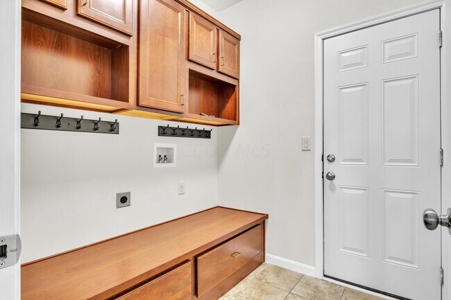 Building Photo - 8062 Millway Loop