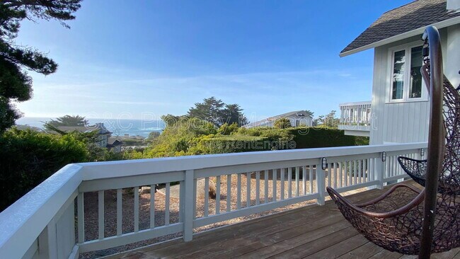 Building Photo - 153 Carmel Riviera Dr