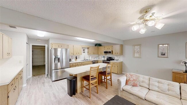Building Photo - 8430 SW 90th Ln
