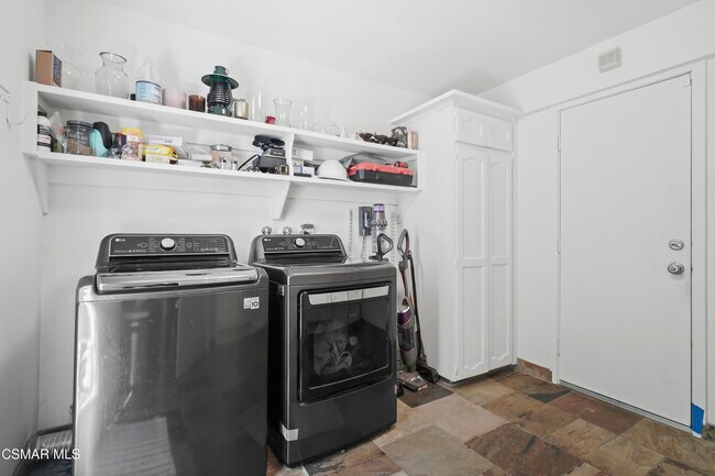 Building Photo - 2355 Stormcroft Ct