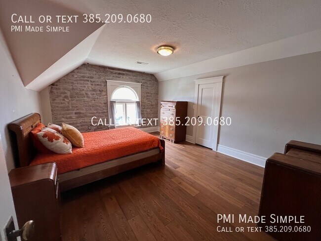 Building Photo - 213 S 100 E