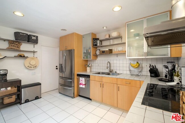 Building Photo - 28240 Rey De Copas Ln