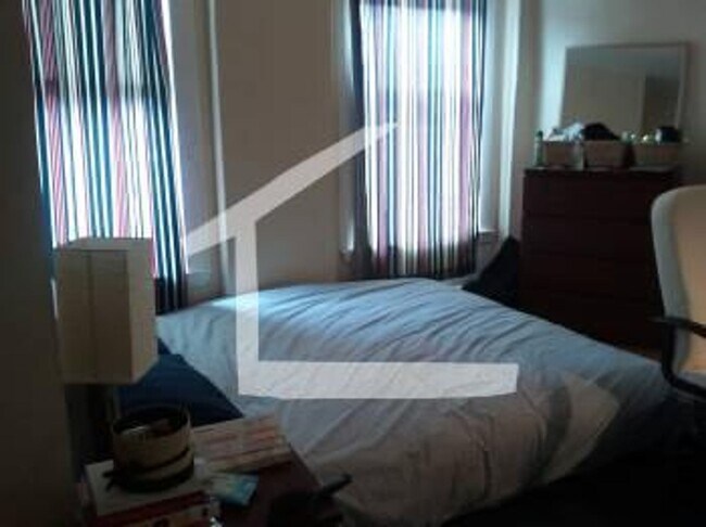 Building Photo - 9/1 Spacious 2BR apartment in South End ne...