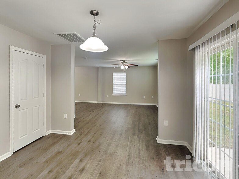Building Photo - 311 Lind Point Ln