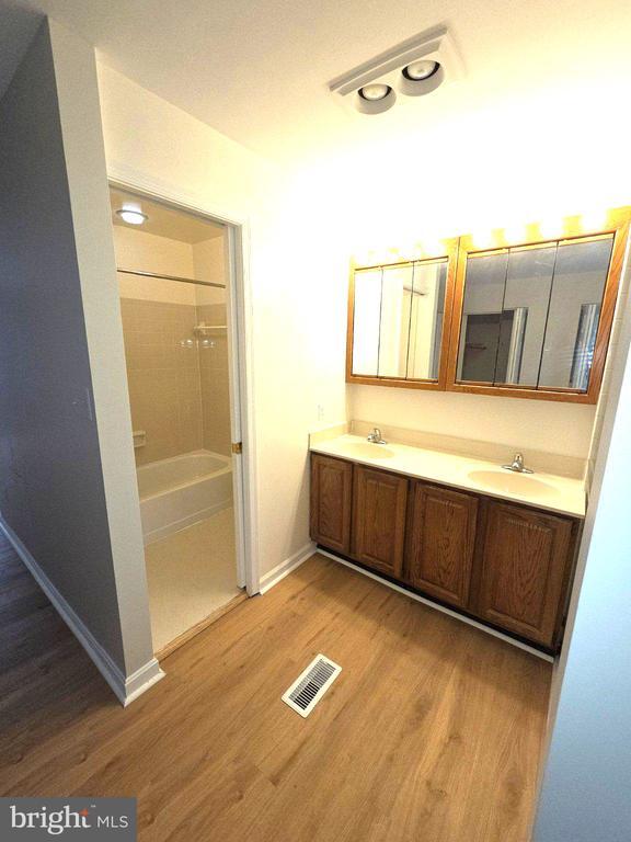 Building Photo - 20626 Highland Hall Dr