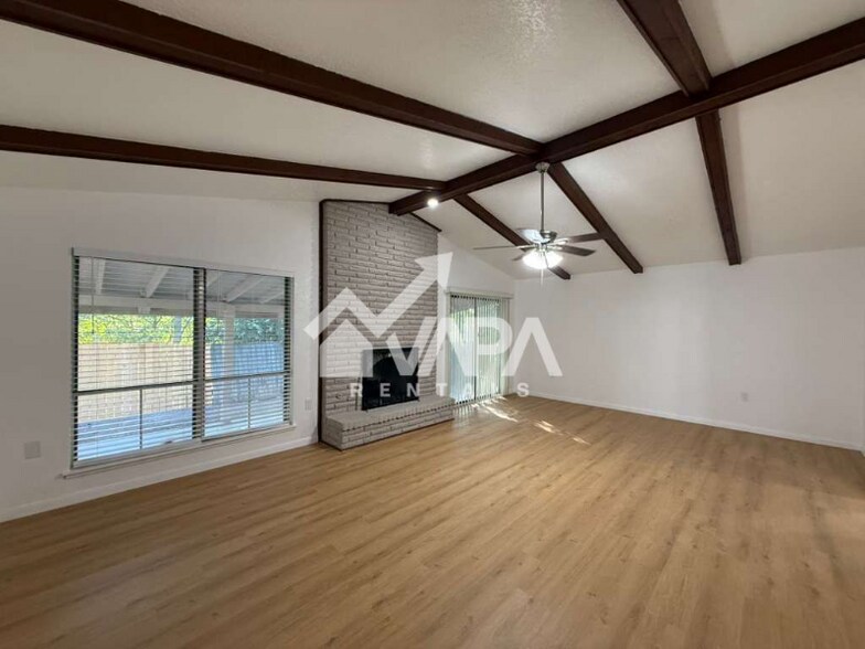 Building Photo - 12230 Valley Forge Ave