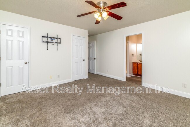 Building Photo - 5104 Cates Bend Way
