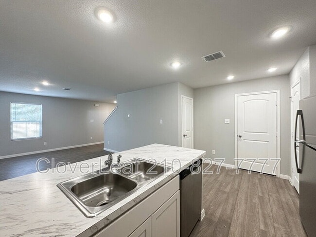 Building Photo - 1317 Orchard Oaks