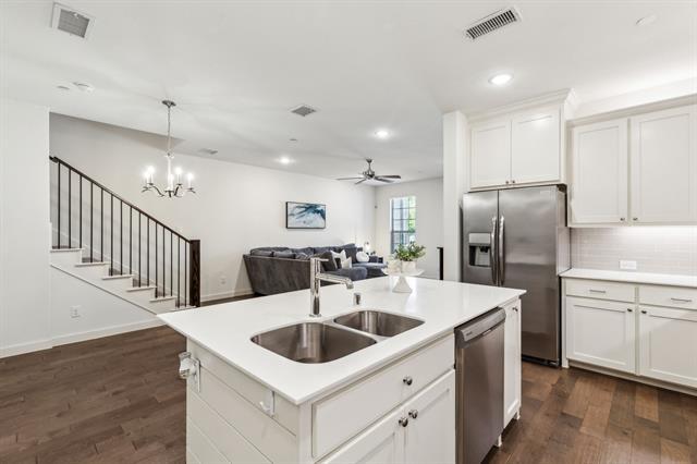 Building Photo - 4856 Woodruff Way