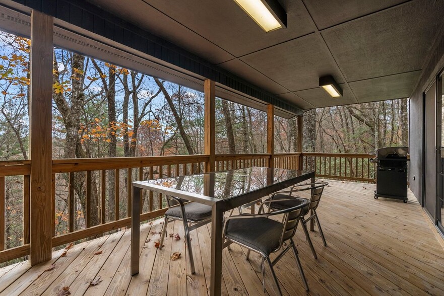 Building Photo - 26 One Blf Ln