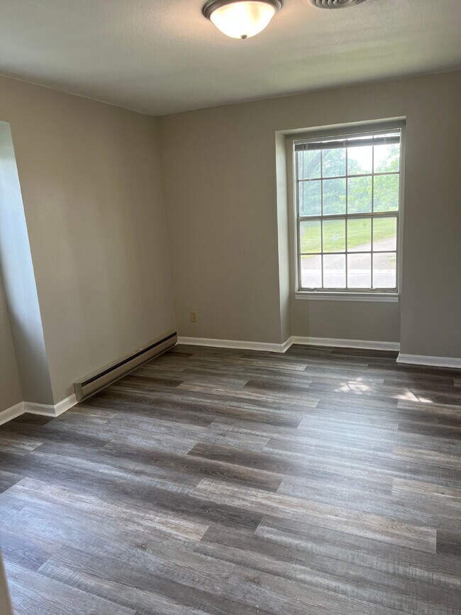 Building Photo - “Up Where We Belong” — 2 Bed with Balcony Living